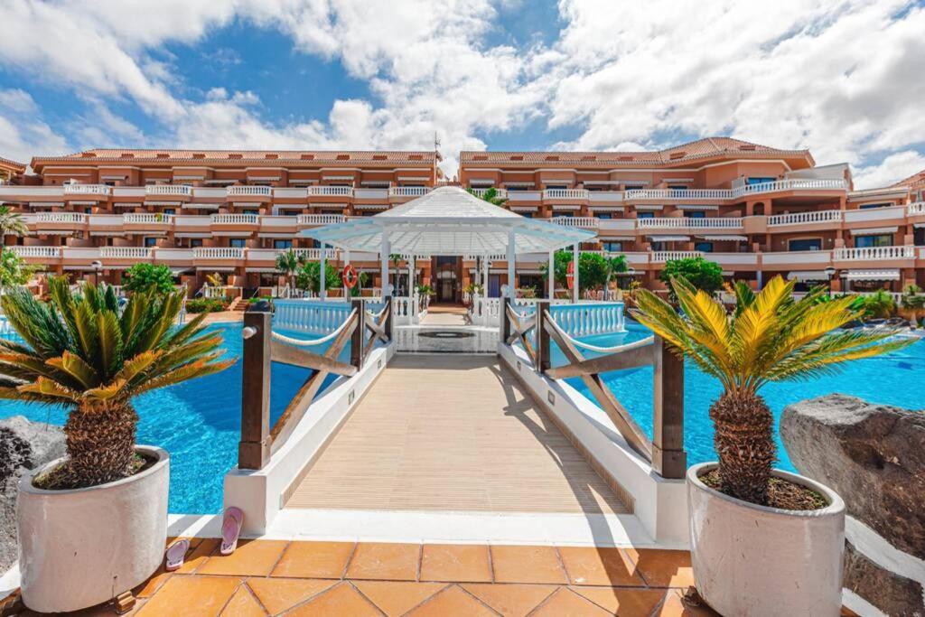 Tenerife Royal Gardens One Bedroom Apartment Playa de las Americas  Exterior photo