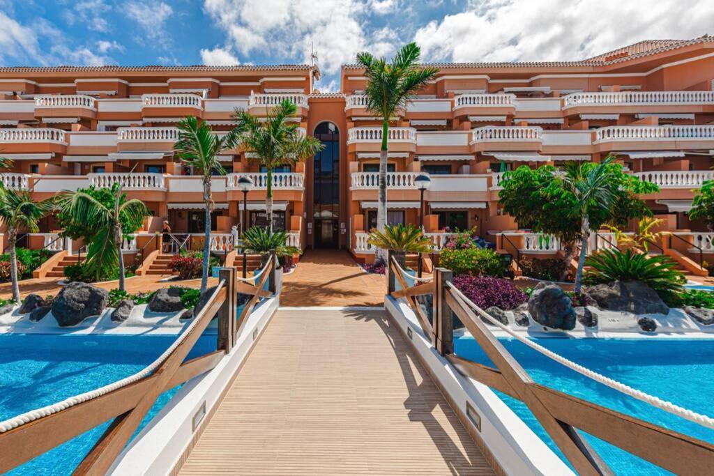Tenerife Royal Gardens One Bedroom Apartment Playa de las Americas  Exterior photo
