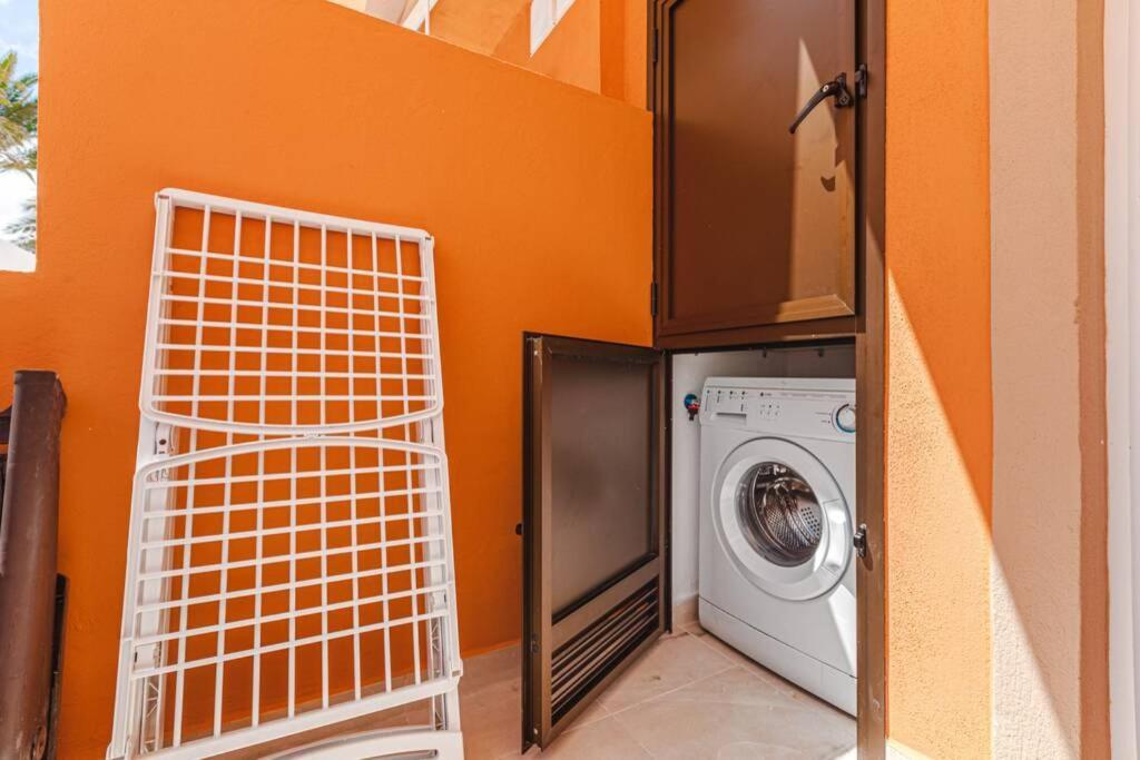 Tenerife Royal Gardens One Bedroom Apartment Playa de las Americas  Exterior photo
